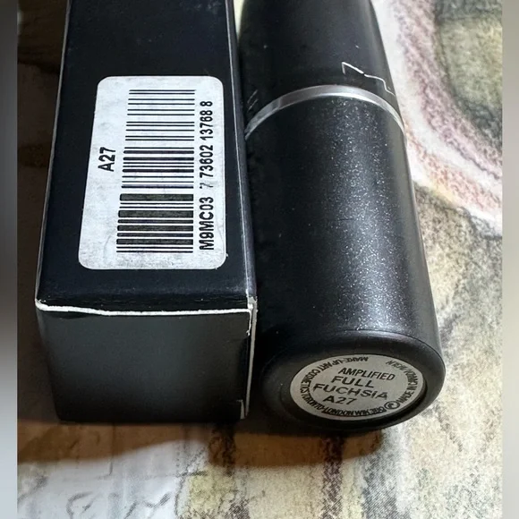 MAC COSMETICS BNIB FULL FUCHSIA AMPLIFIED CREME Lipstick VERY RARE Limited Pink